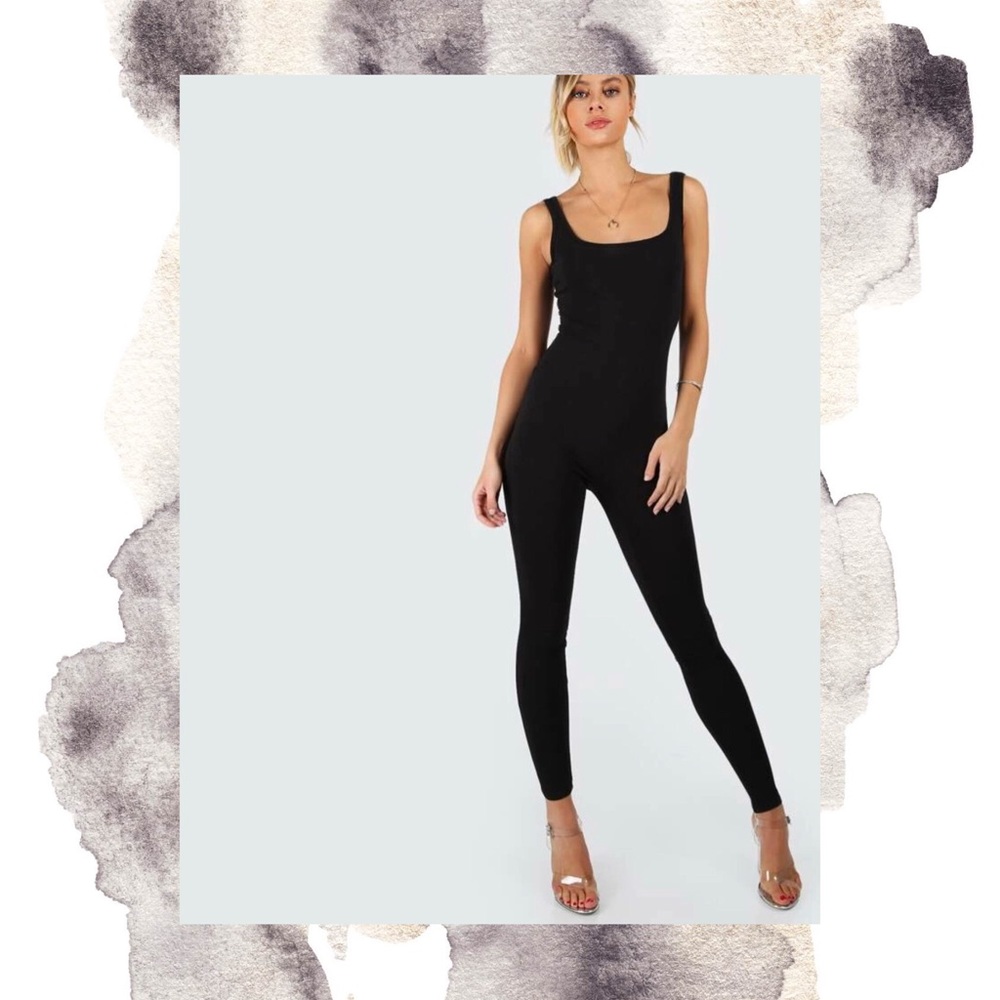 🔴 CLEARANCE 🔴 SOLID FORM-FITTING TANK JUMPSUIT